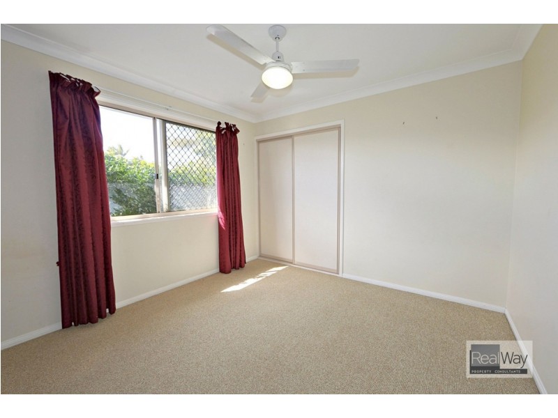 1 Blake Close, Coral Cove QLD 4670