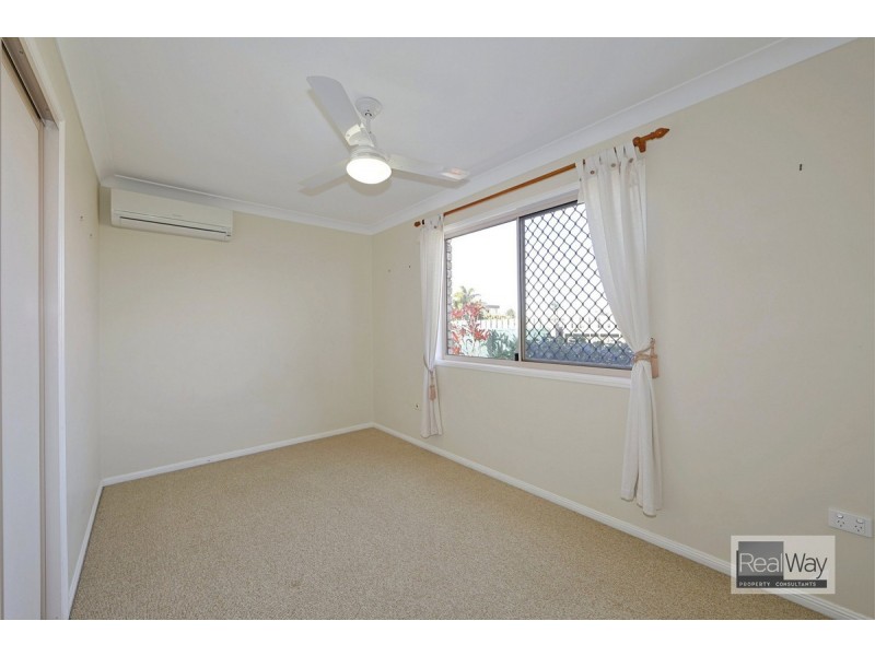 1 Blake Close, Coral Cove QLD 4670