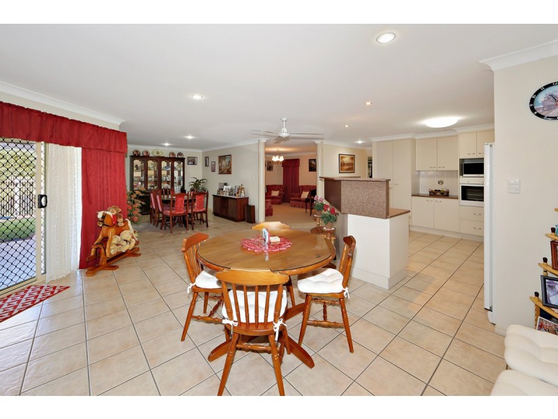 32 Lakeview Drive, Bundaberg North QLD 4670