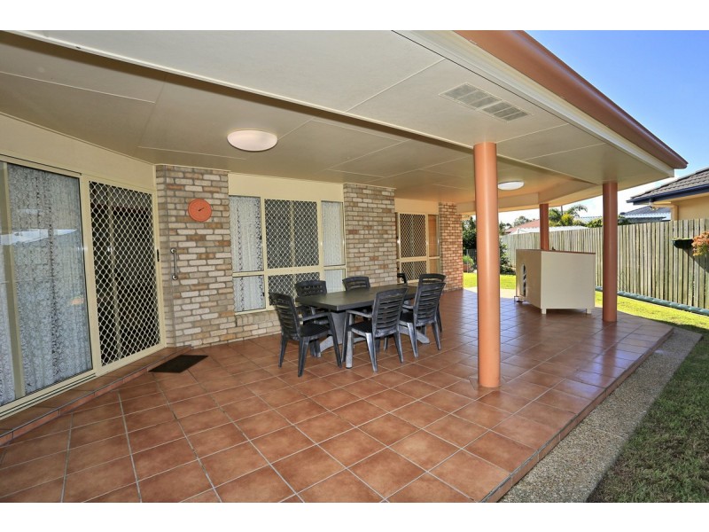 32 Lakeview Drive, Bundaberg North QLD 4670