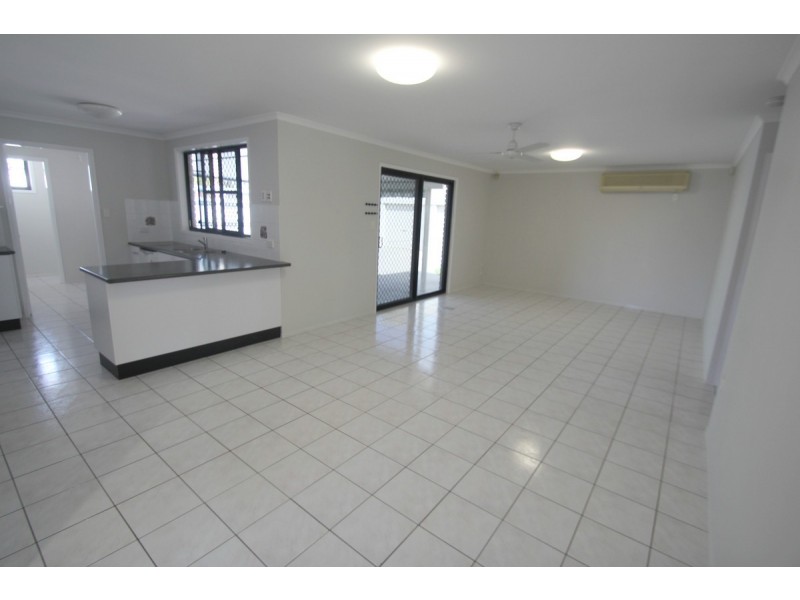 103 Boundary Street, Walkervale QLD 4670