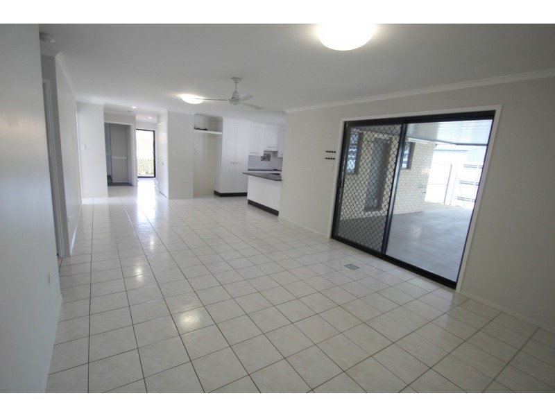 103 Boundary Street, Walkervale QLD 4670