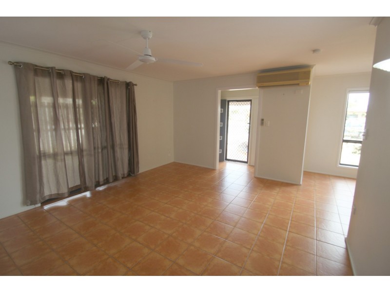 28 Baker Street, Kepnock QLD 4670