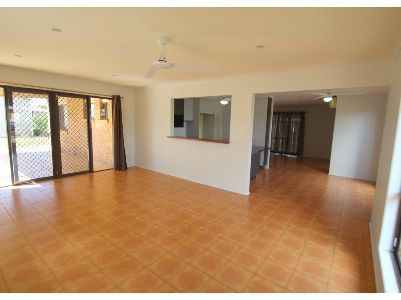 28 Baker Street, Kepnock QLD 4670