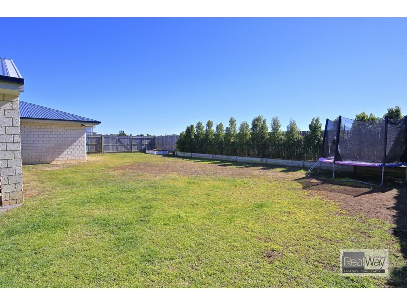 6 Yates Court, Kepnock QLD 4670