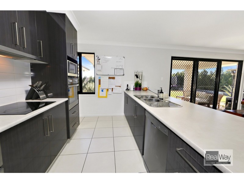 6 Yates Court, Kepnock QLD 4670