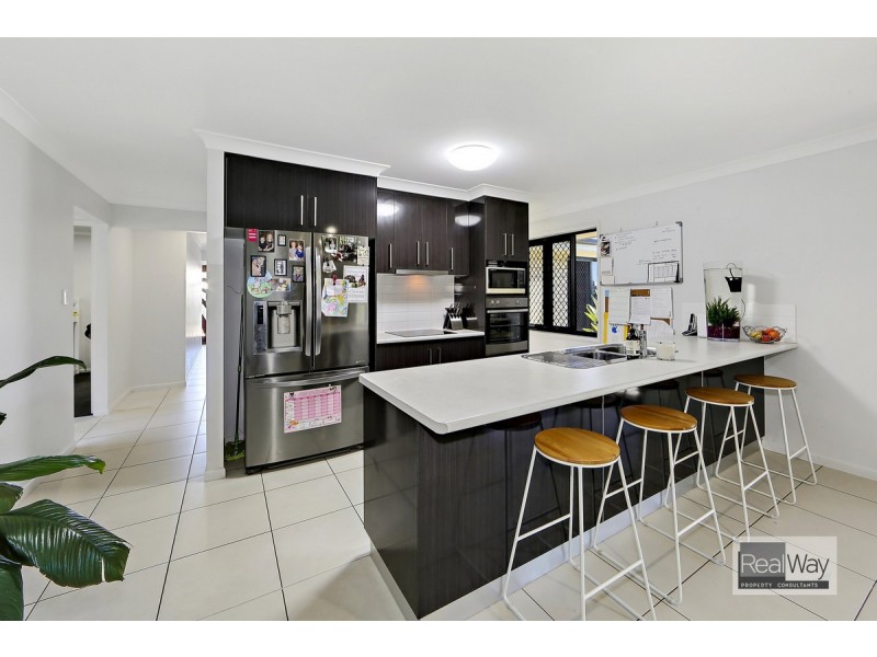 6 Yates Court, Kepnock QLD 4670