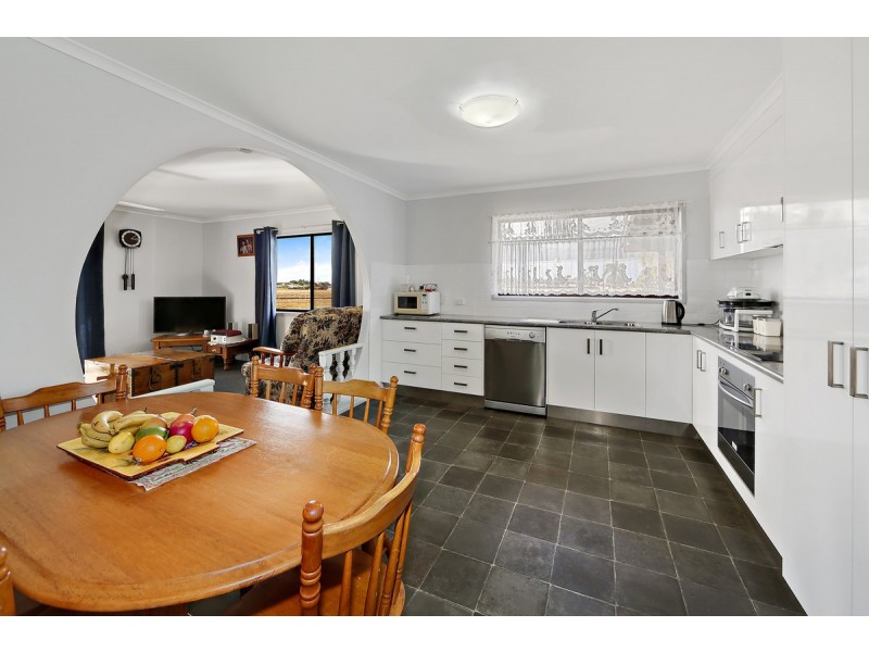 29 Rickerts Road, Burnett Heads QLD 4670