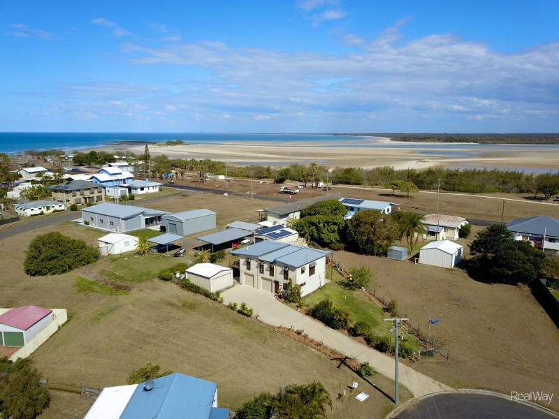 19 Bluewater Drive, Elliott Heads QLD 4670