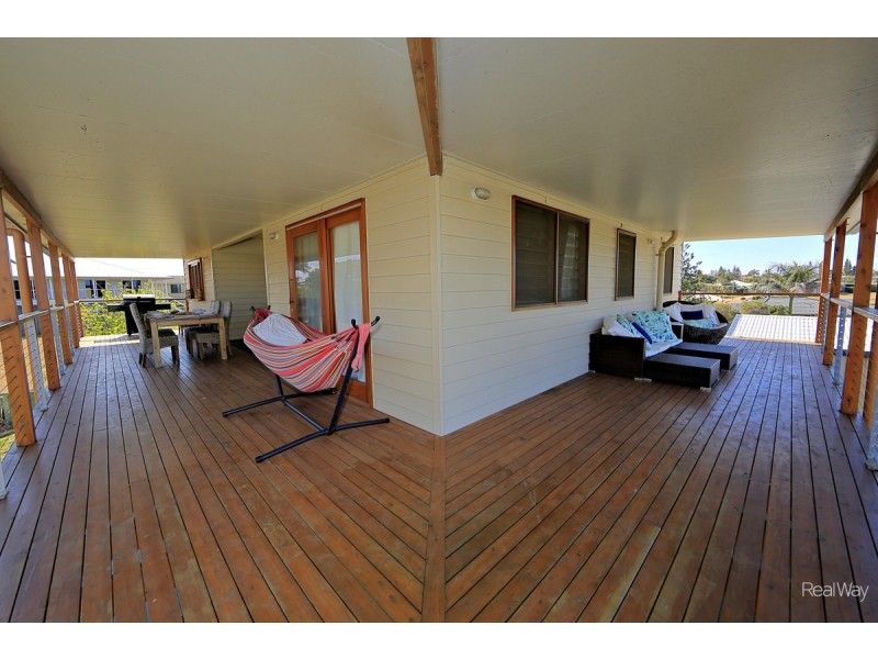 19 Bluewater Drive, Elliott Heads QLD 4670