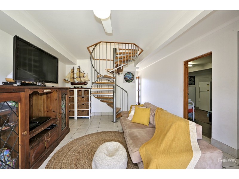 19 Bluewater Drive, Elliott Heads QLD 4670