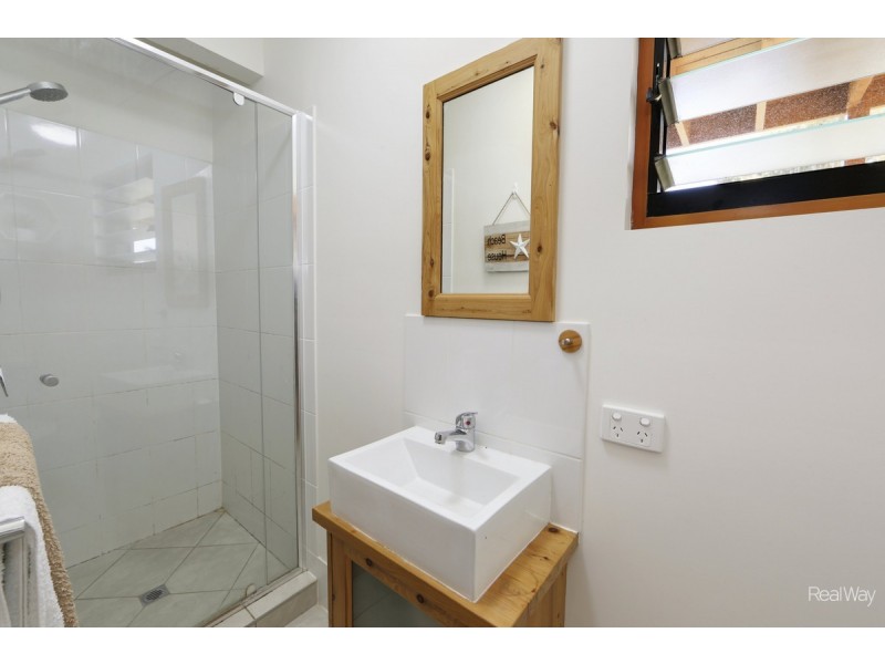 19 Bluewater Drive, Elliott Heads QLD 4670