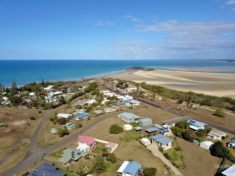 19 Bluewater Drive, Elliott Heads QLD 4670