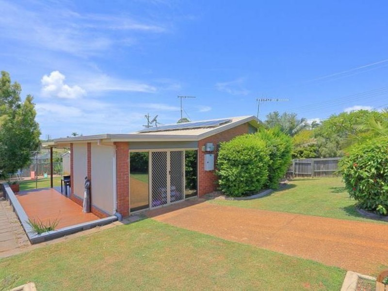 26 East West Avenue, Avoca QLD 4670