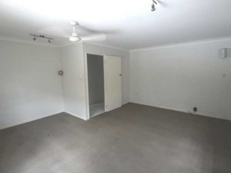 6 Newitt Street, Thabeban QLD 4670