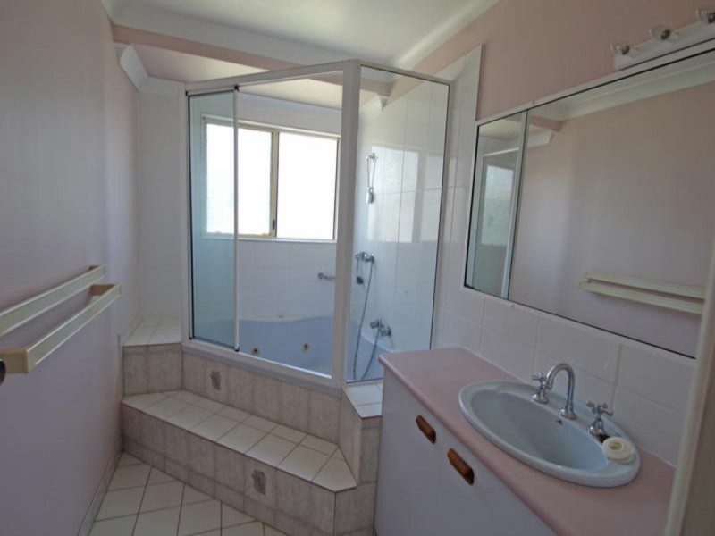 55 Shell Street, Burnett Heads QLD 4670