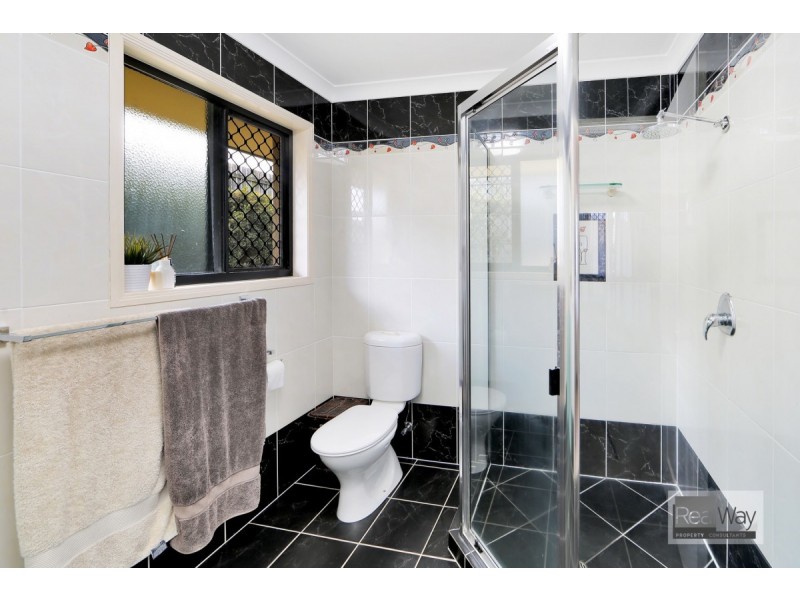 4 Palazzina Court, Avoca QLD 4670