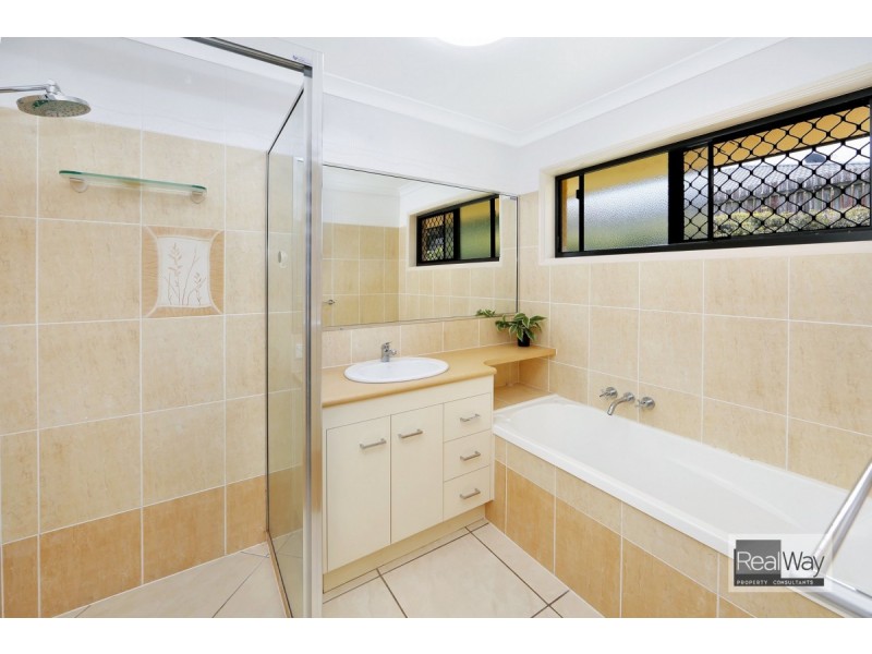 4 Palazzina Court, Avoca QLD 4670