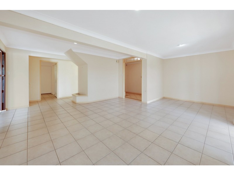 1 Gammie Court, Avenell Heights QLD 4670