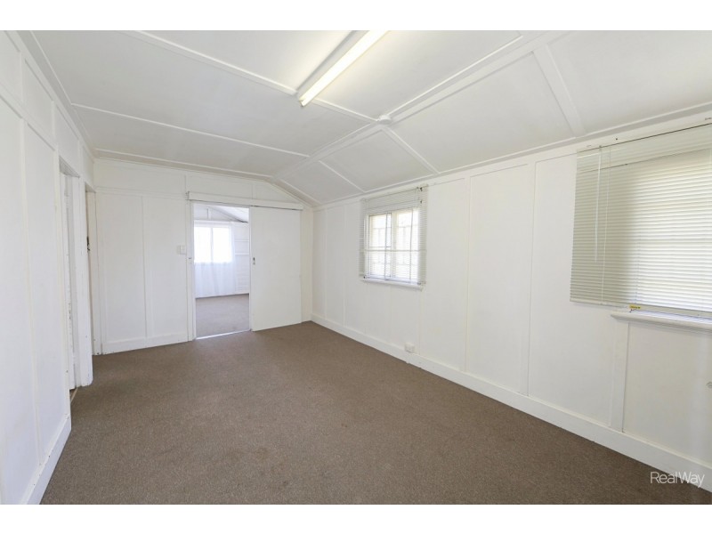 350 Bourbong Street, Millbank QLD 4670