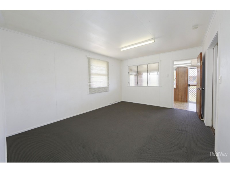 350 Bourbong Street, Millbank QLD 4670