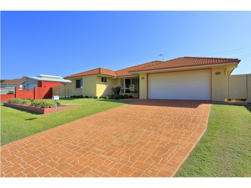 63 Garson Drive, Bargara QLD 4670