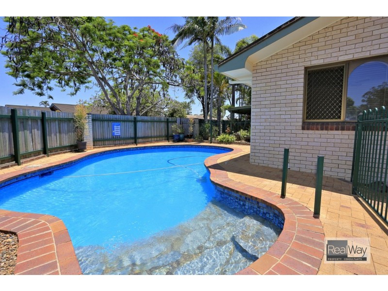 4 Glover Street, Kepnock QLD 4670