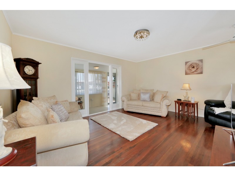 10 Walsh Street, Walkervale QLD 4670