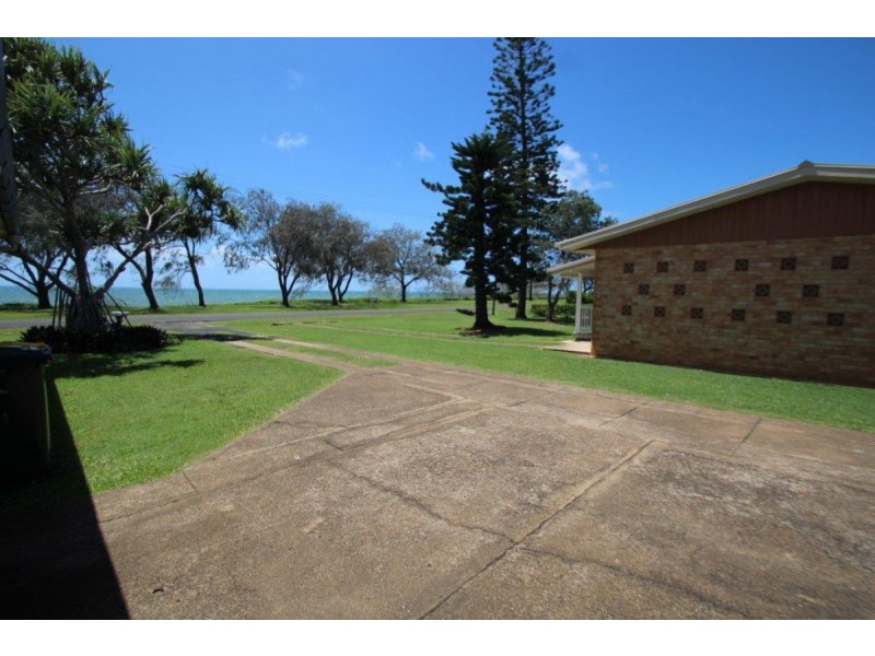 2/34 Esplanade, Elliott Heads QLD 4670