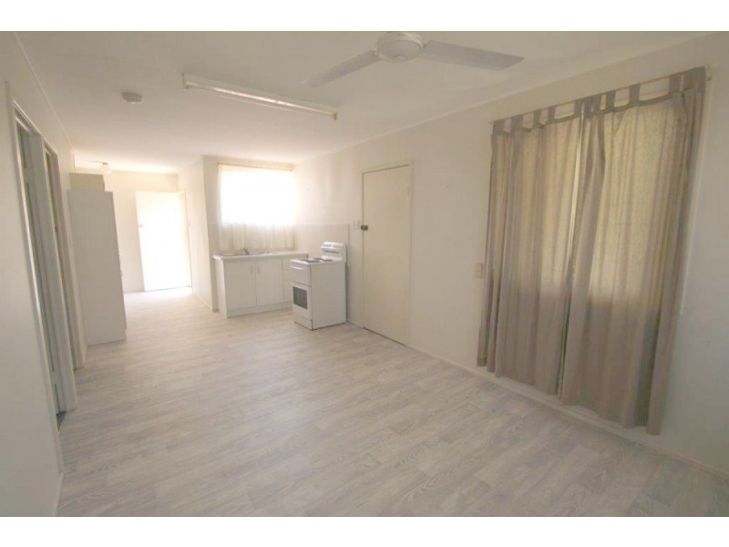 2/34 Esplanade, Elliott Heads QLD 4670