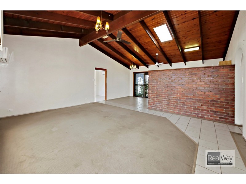 45 Saint Lucia Crescent, Avoca QLD 4670