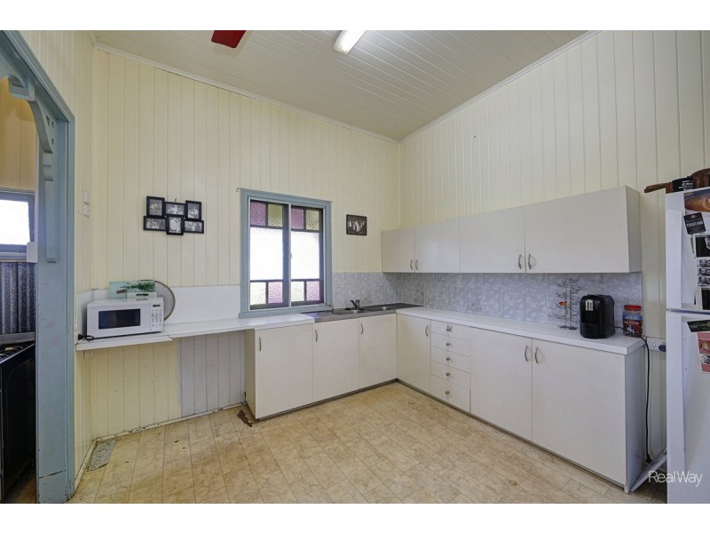 12 Arthur Street, Bundaberg South QLD 4670