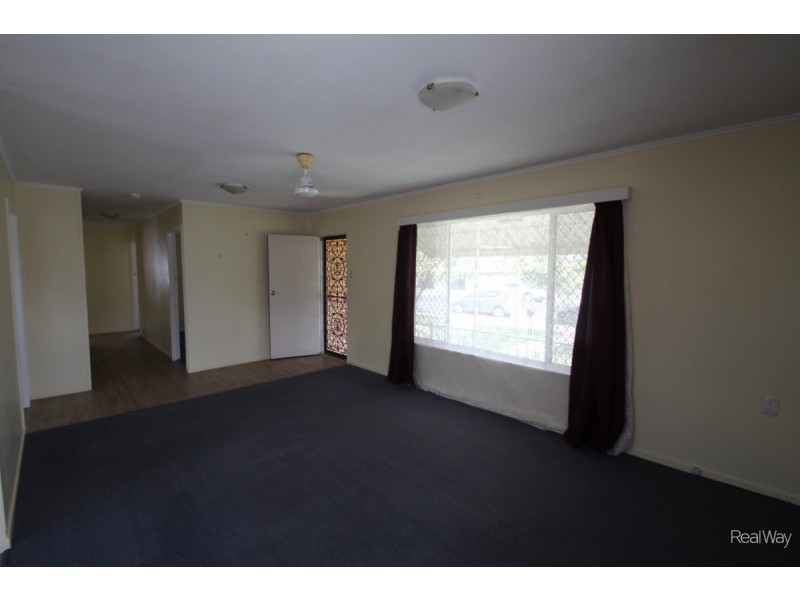 42 Hurst Street, Walkervale QLD 4670
