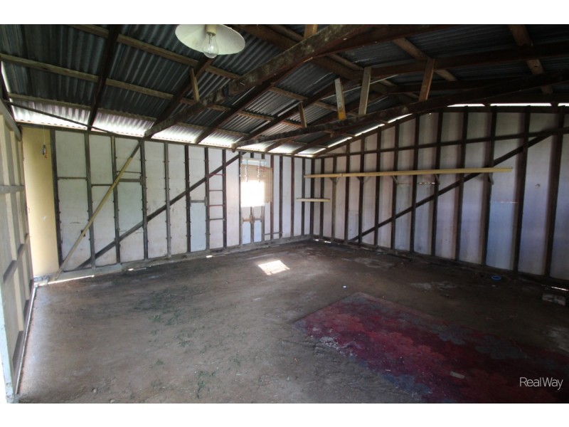 42 Hurst Street, Walkervale QLD 4670
