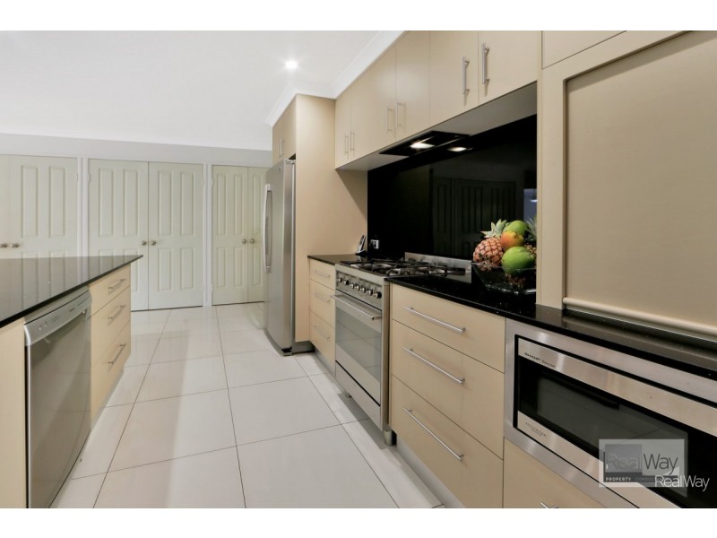 61 Currawong Road, Gooburrum QLD 4670