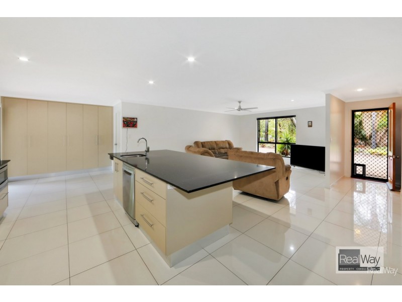 61 Currawong Road, Gooburrum QLD 4670