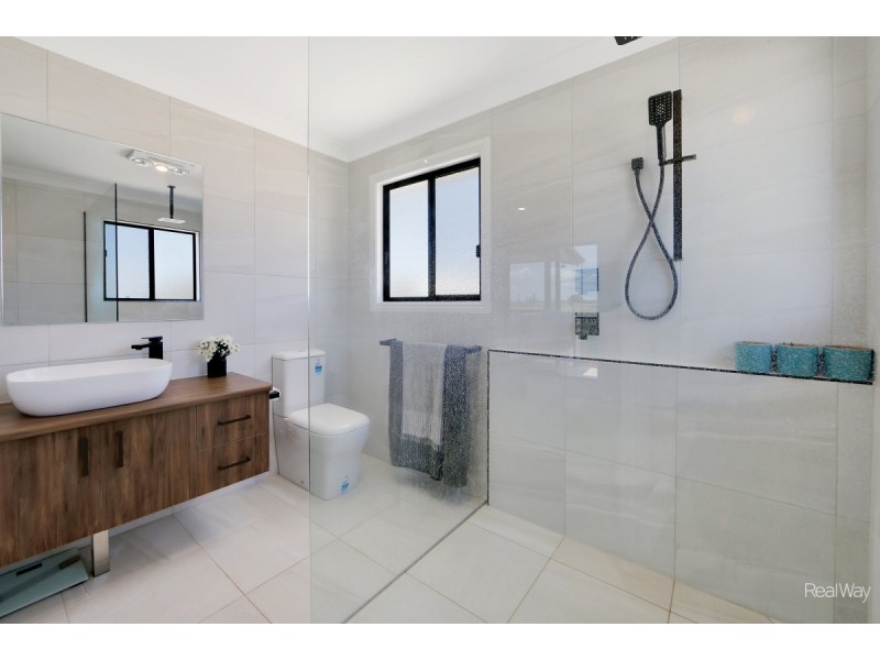 199 Atkinsons Road, Elliott Heads QLD 4670