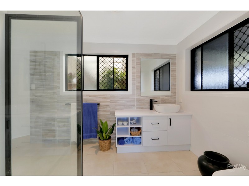 199 Atkinsons Road, Elliott Heads QLD 4670