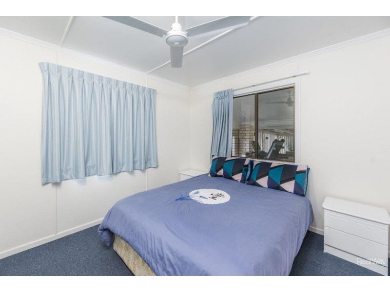 6 Thorburn Street, Svensson Heights QLD 4670