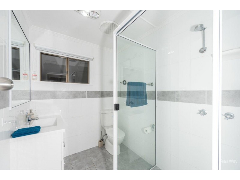 6 Thorburn Street, Svensson Heights QLD 4670