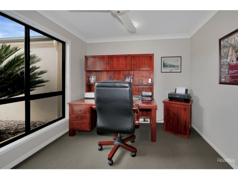 51 Bisdee Street, Coral Cove QLD 4670