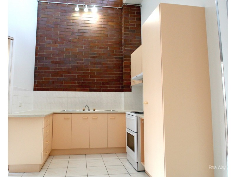 2/29 Branyan Street, Bundaberg West QLD 4670