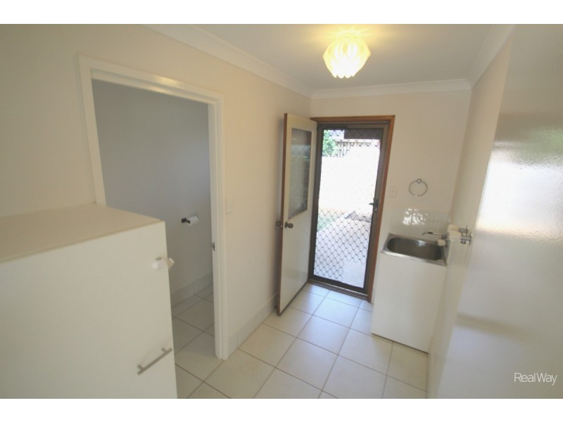 7 Pecton Place, Avenell Heights QLD 4670