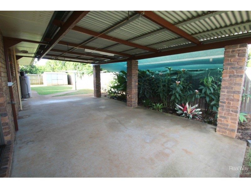 7 Pecton Place, Avenell Heights QLD 4670