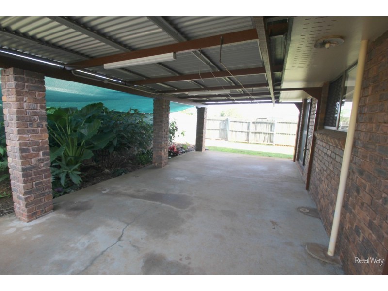 7 Pecton Place, Avenell Heights QLD 4670