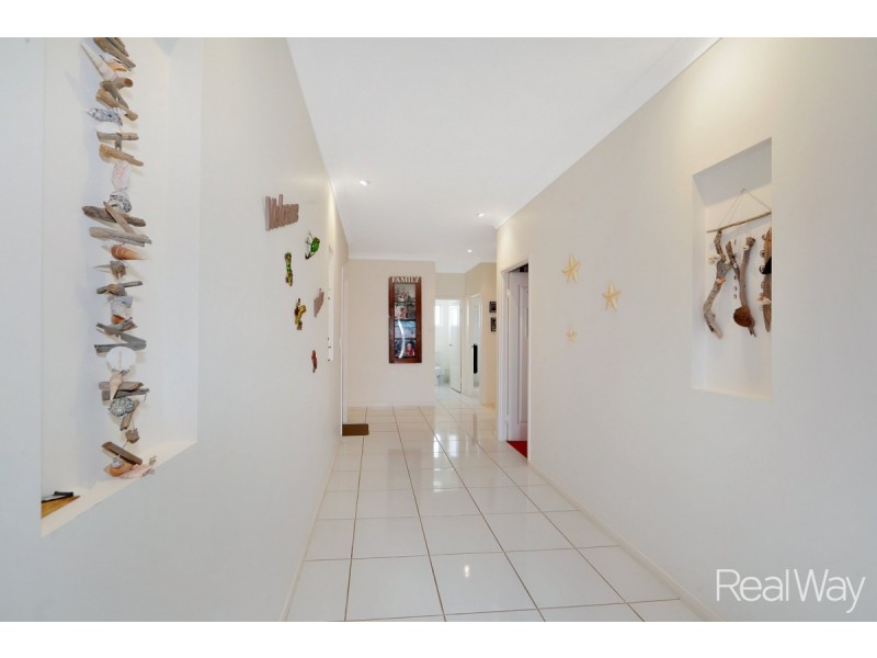 31 Emperor Drive, Elliott Heads QLD 4670