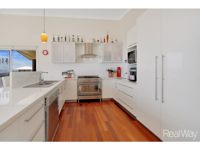 31 Emperor Drive, Elliott Heads QLD 4670