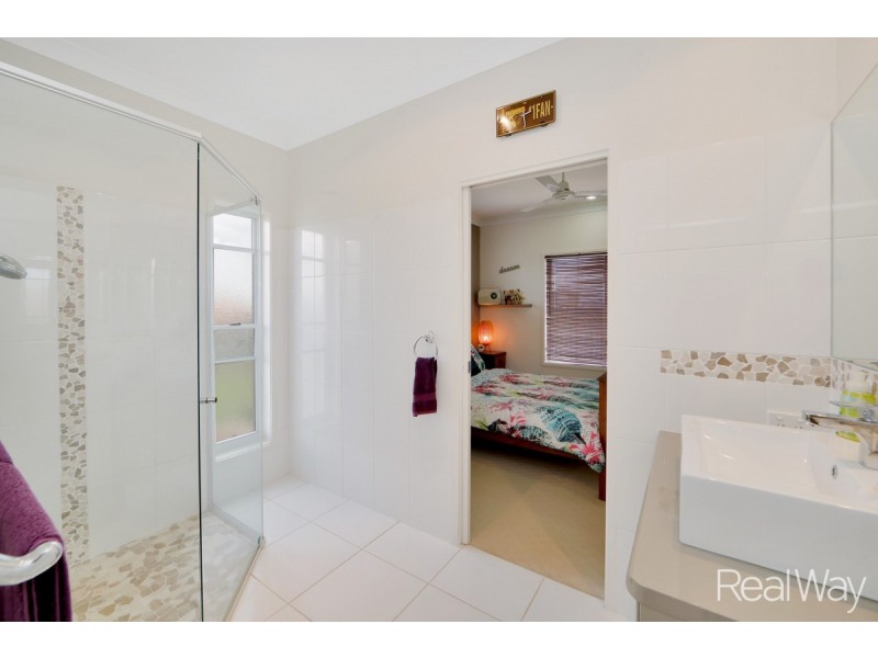 31 Emperor Drive, Elliott Heads QLD 4670