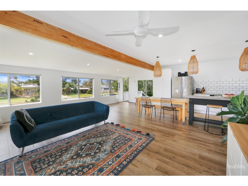 26 Bathurst Street, Elliott Heads QLD 4670