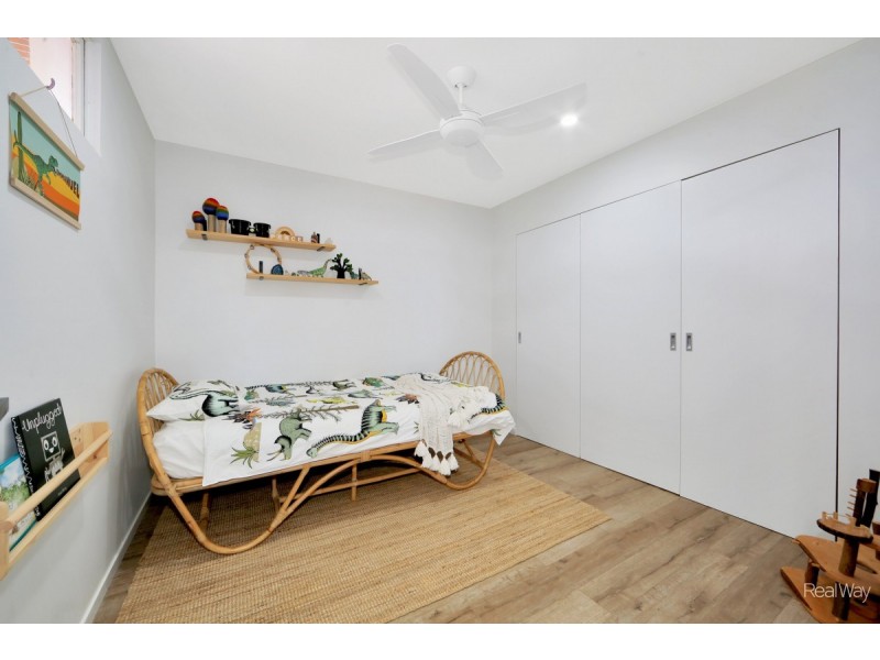 26 Bathurst Street, Elliott Heads QLD 4670